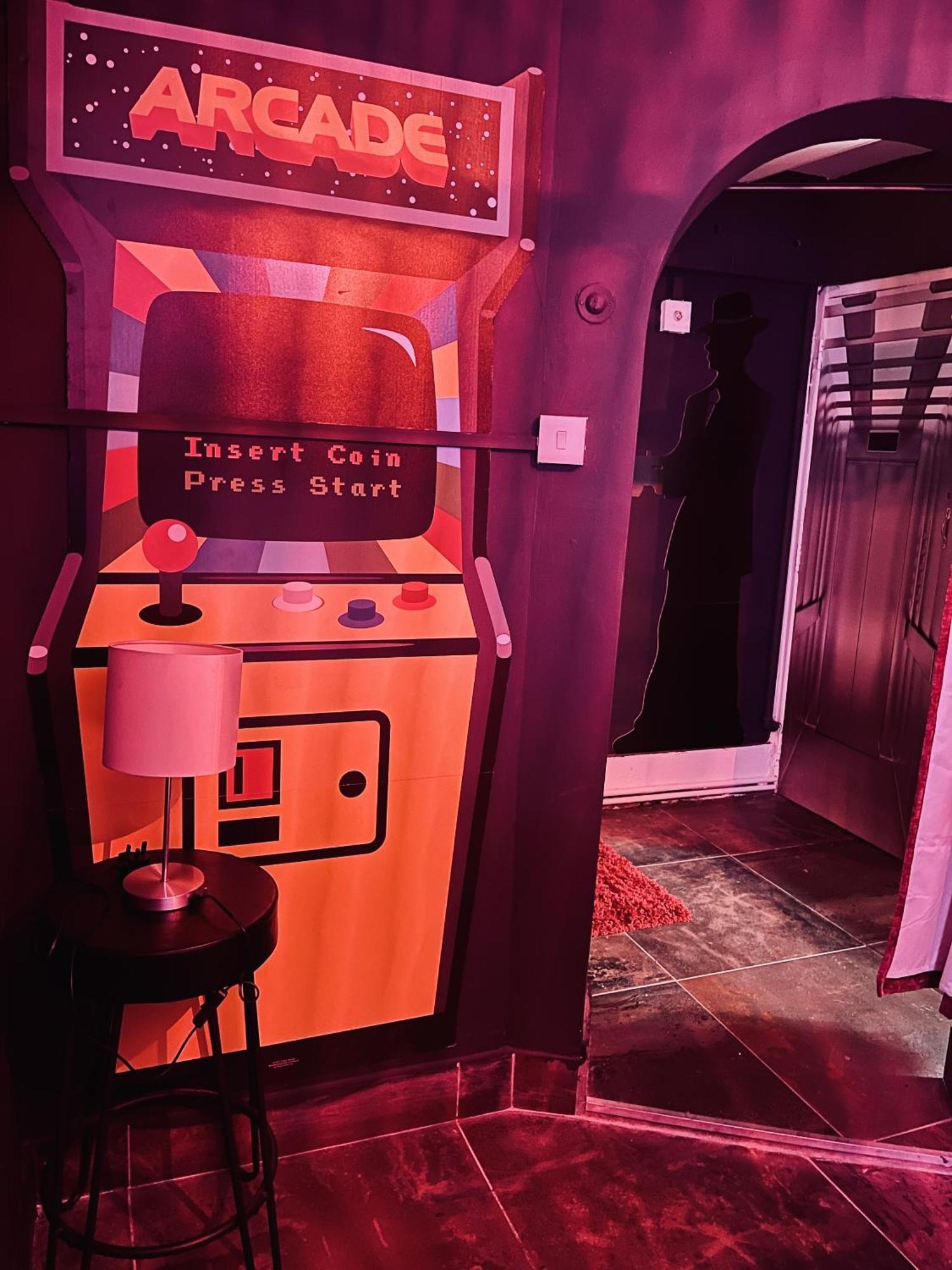 Seafront Party Houses For Hens, Stags & Groups Brighton Room photo